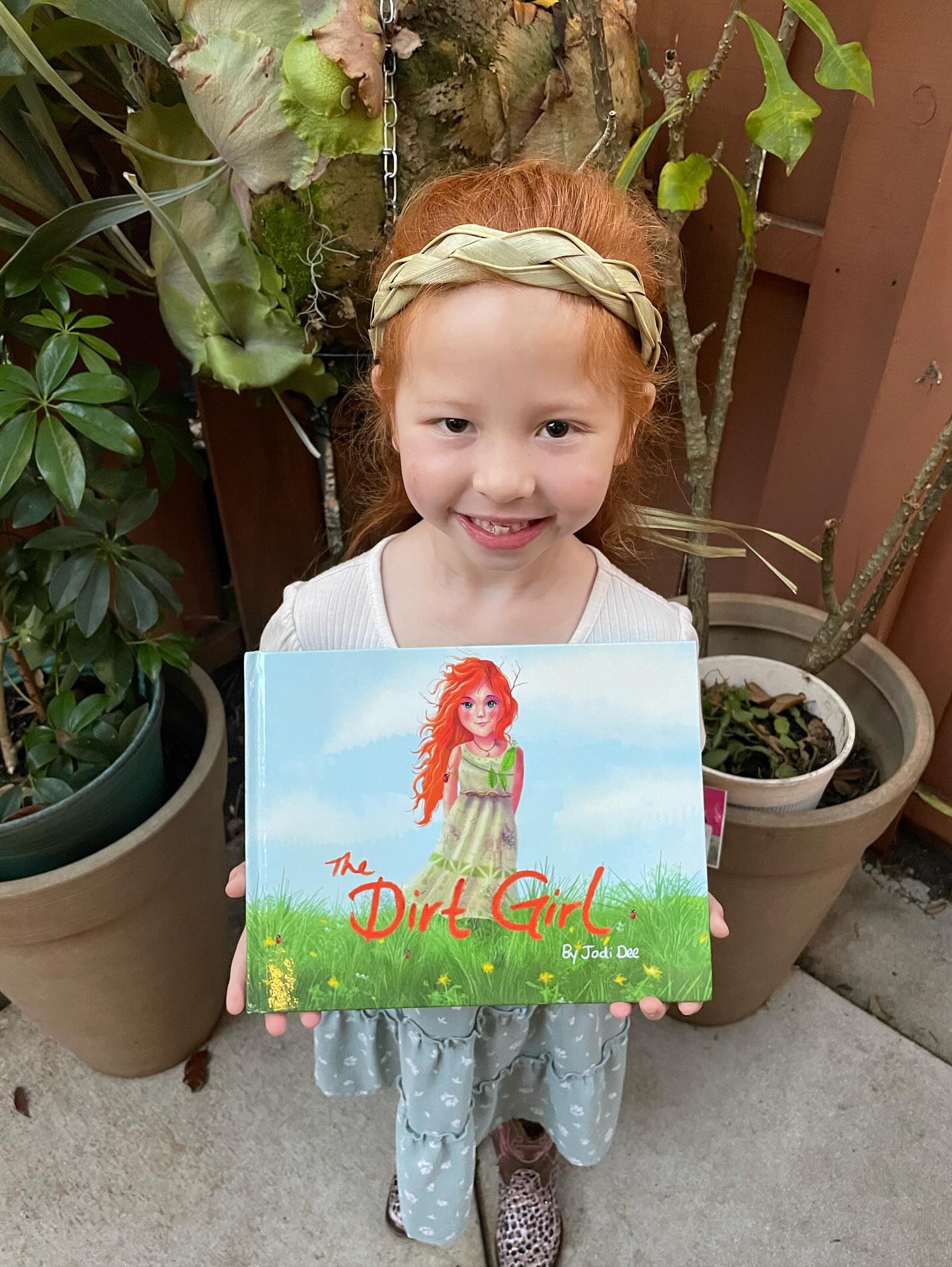 The Dirt Girl -Award-Winning Story of How Friendship Can Overcome Bullying, Zafera Teaches Self-Love, Being True to Oneself